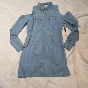 *SALE* NWT Forever 21 denim cold shoulder dress